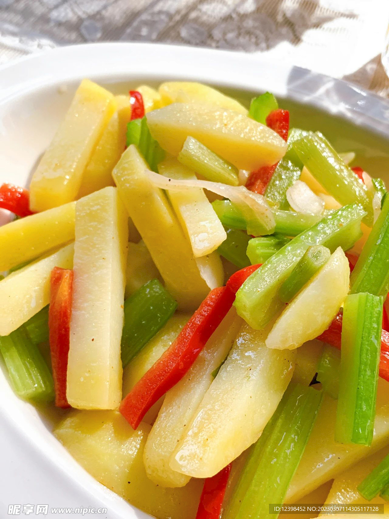 芹菜炒土豆