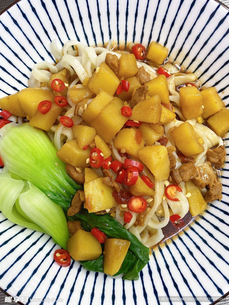 麻辣土豆面