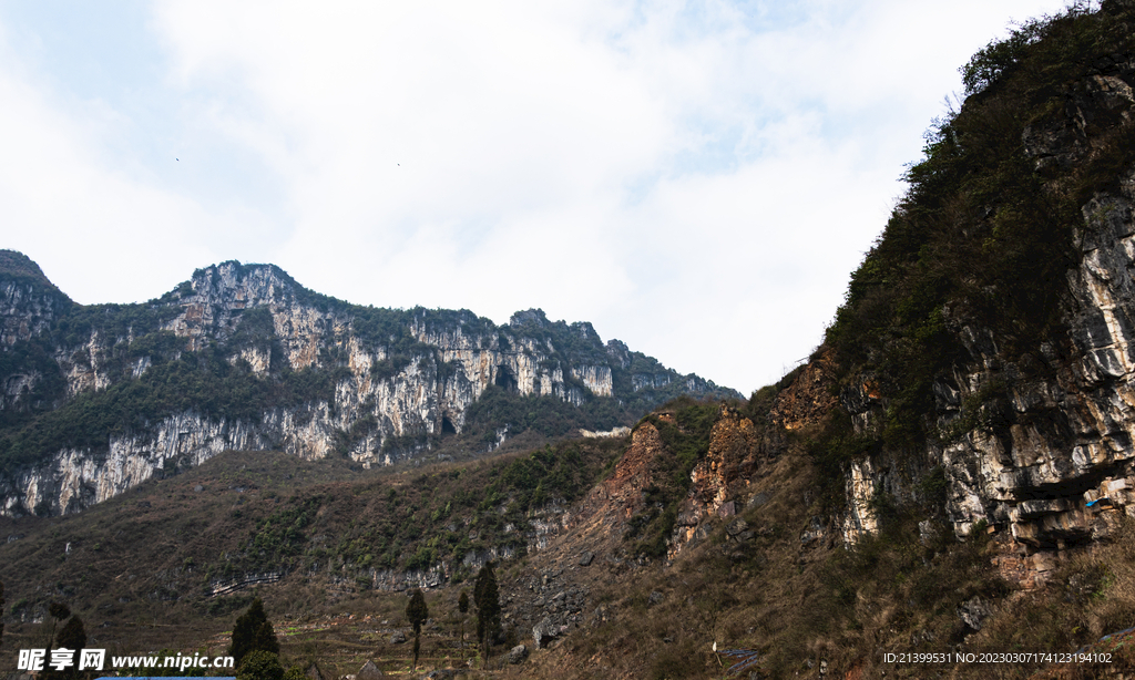 白岩大山