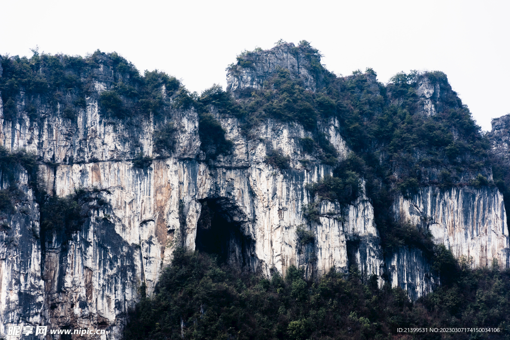 白岩大山