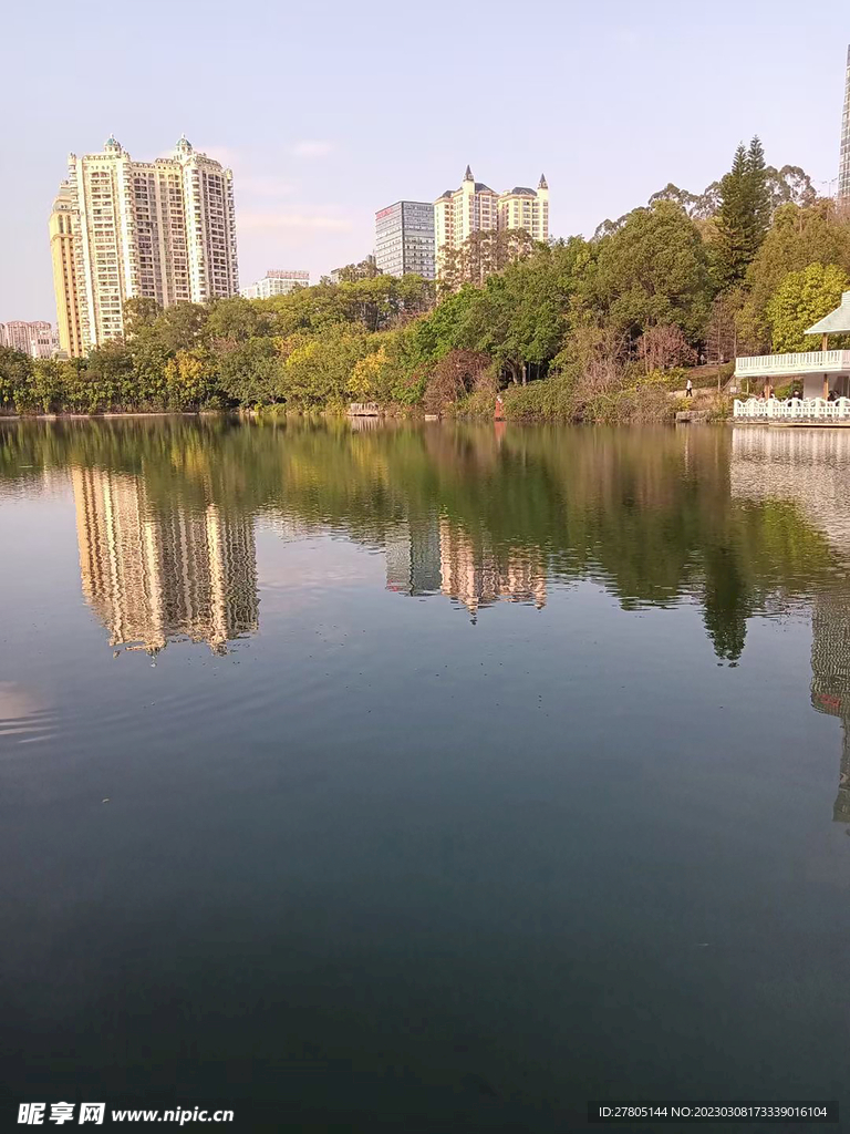 湖边风景