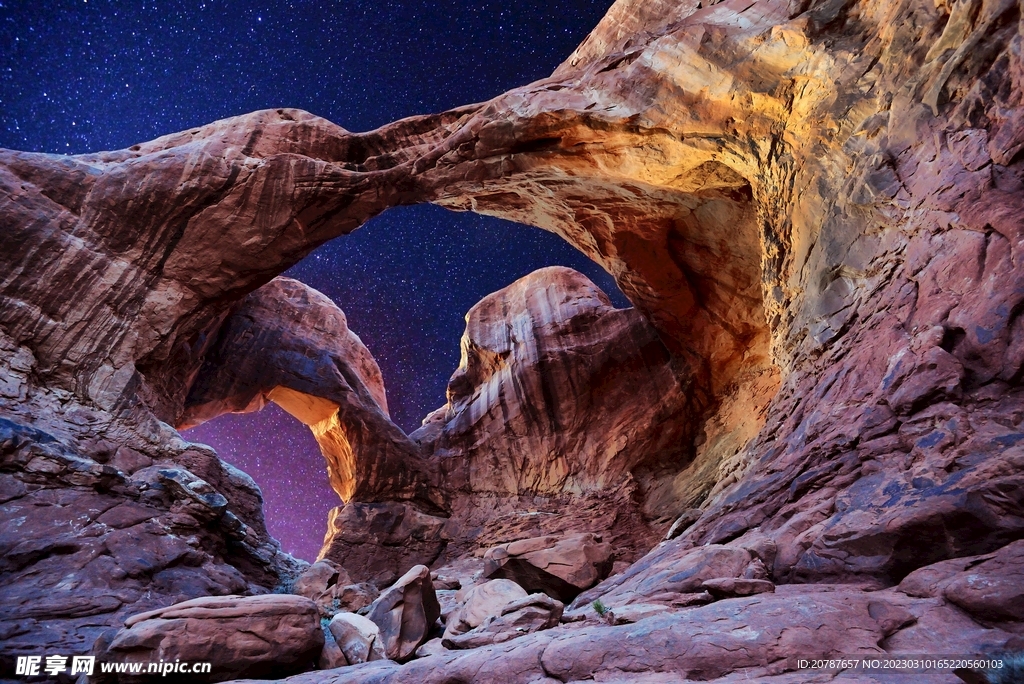 星空怪石摄影图 自然风景 自然景观 摄影图库 昵图网nipic com