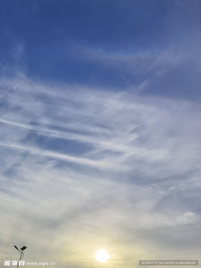 夕阳下的天空