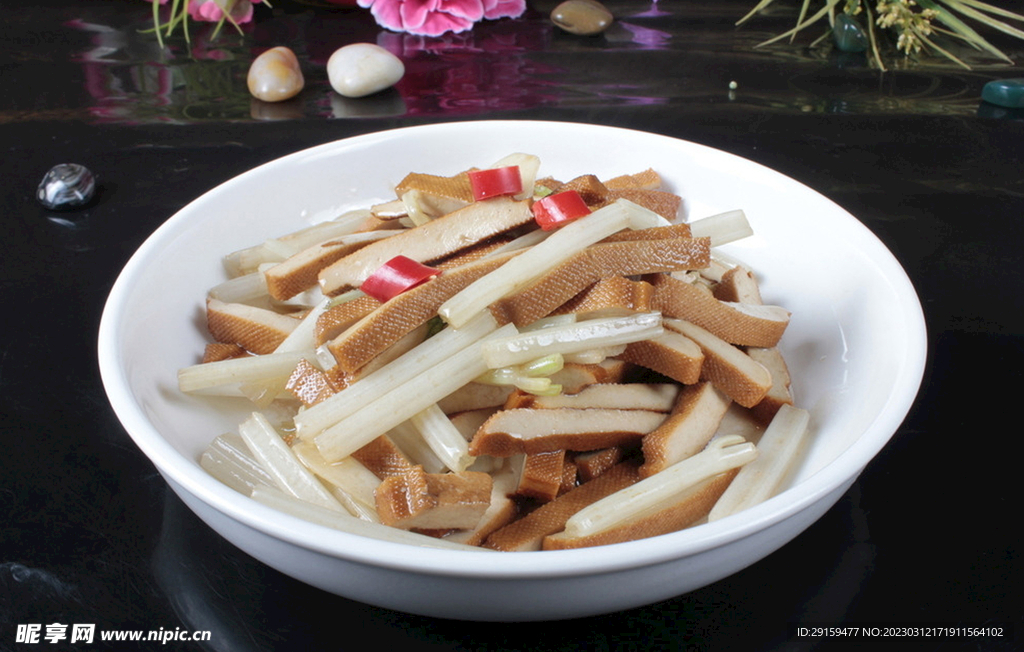 豆干炒芹菜
