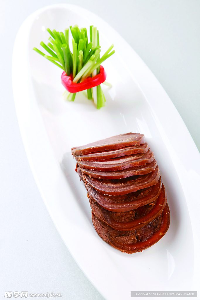 带皮驴肉