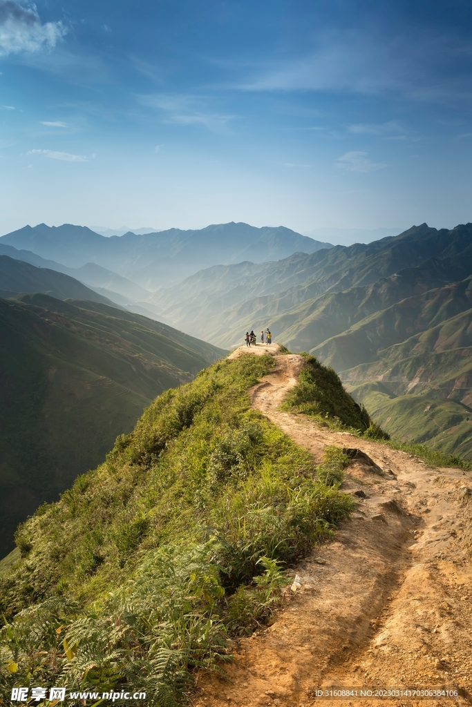 山脉山峰