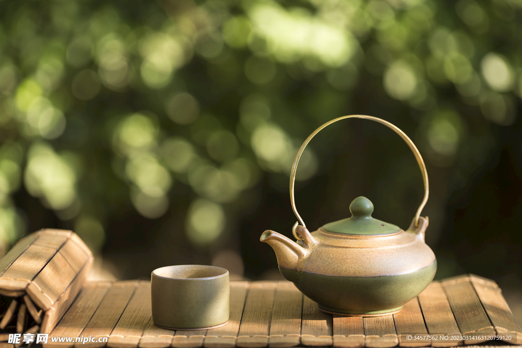 茶壶和茶杯