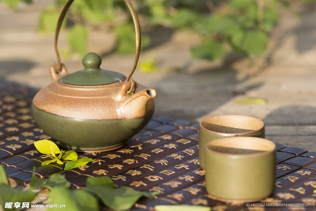 茶壶和茶杯