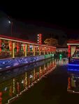 餐馆夜景