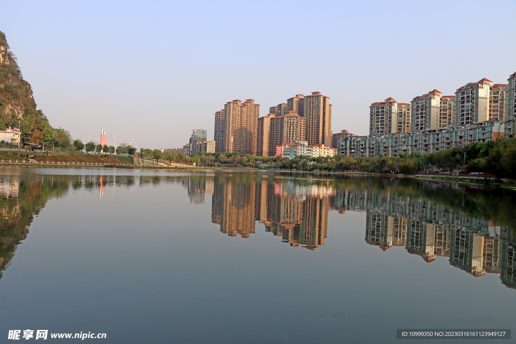 贺州江景