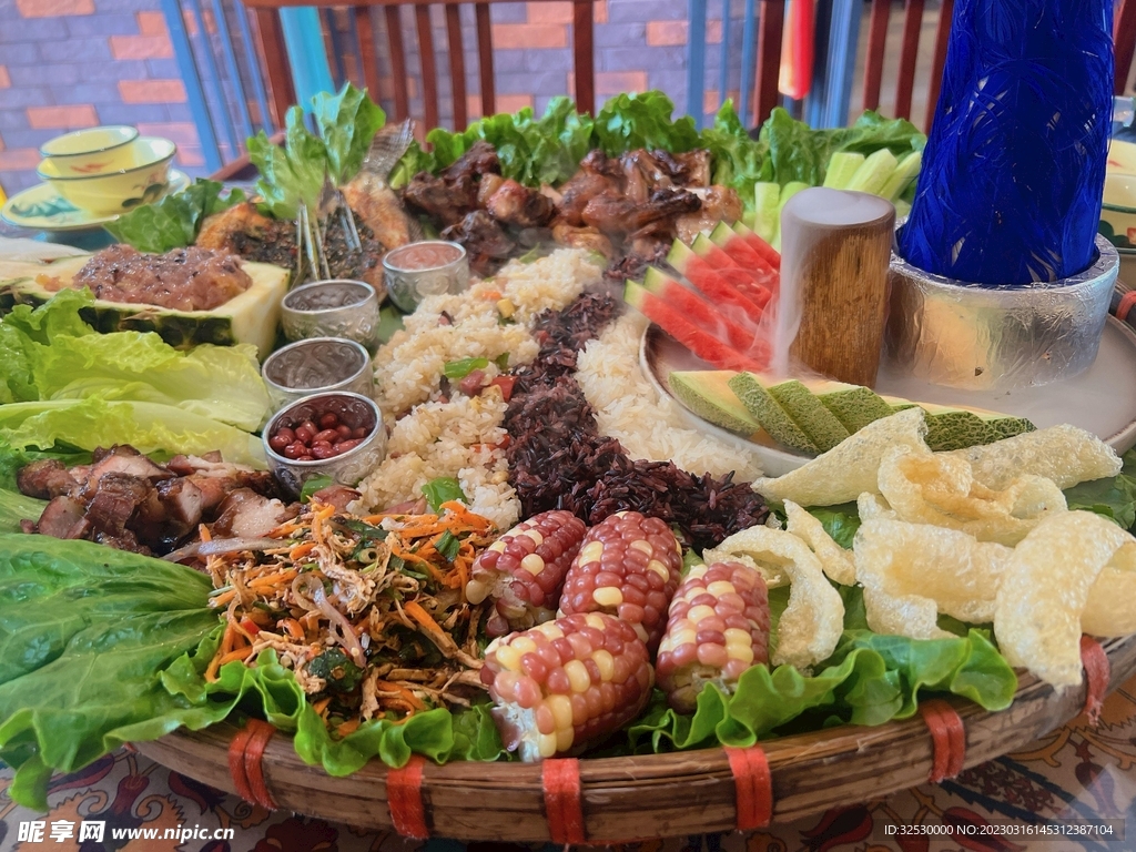 傣家竹楼——鬼鸡 | 相当经典的傣族菜，越吃越辣越吃越停不了。 | pigcrab | Flickr