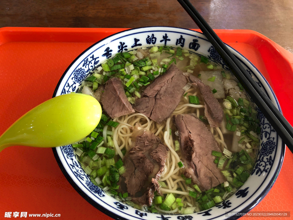 牛肉拉面特写