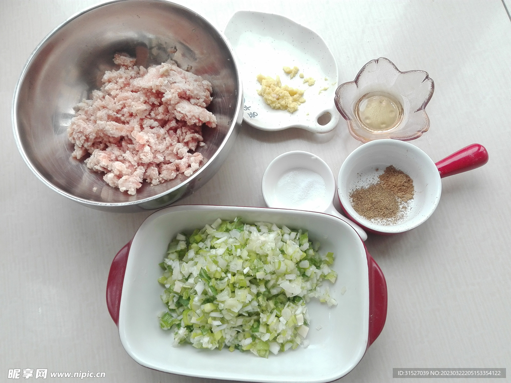 包馄饨食材图片