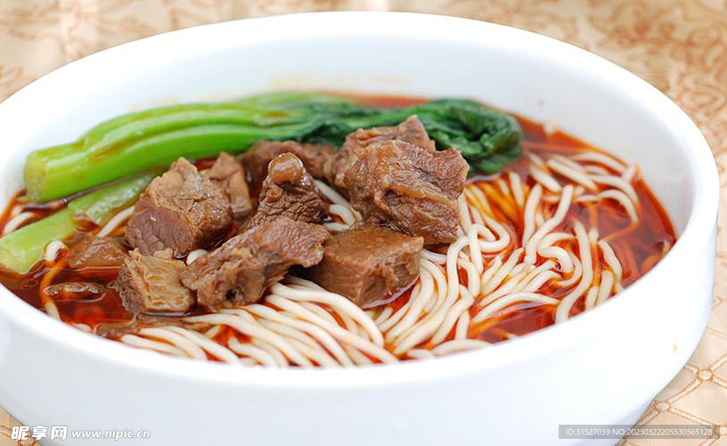 高清牛肉面摄影