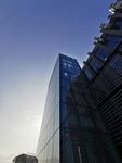 阳光下的建筑