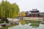 中式园林亭台楼阁湖景