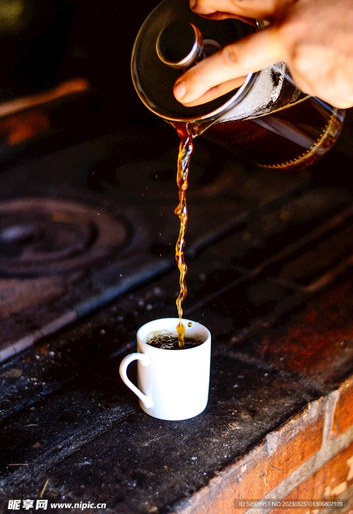 倒茶