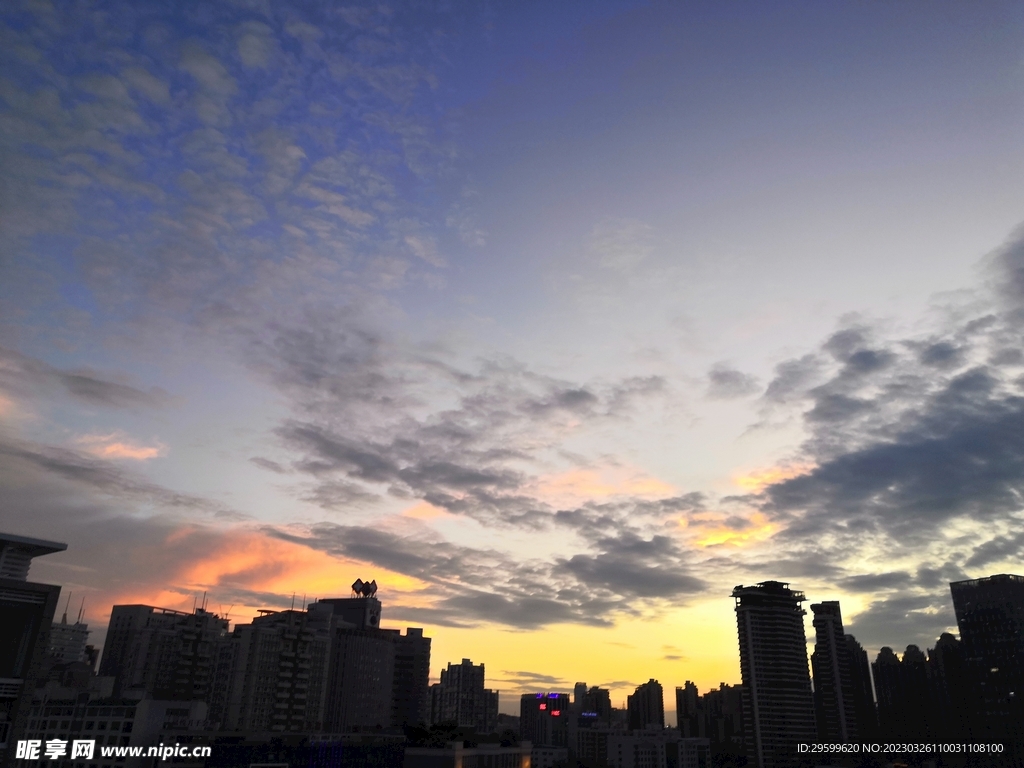 晚霞天空