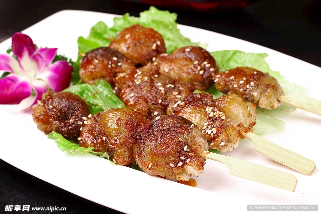 烤羊腰摄影图__传统美食_餐饮美食_摄影图库_昵图网