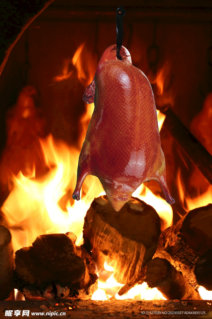 炉子里的烤鸭