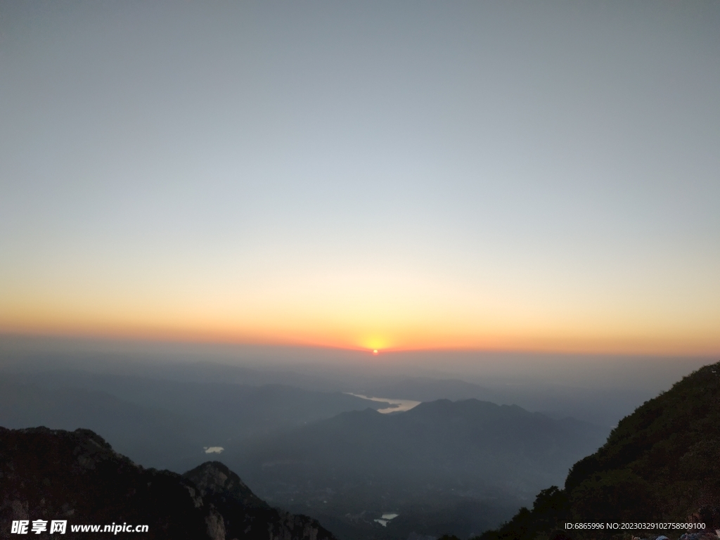 泰山日出