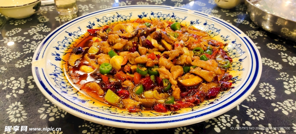 酸辣兔兔