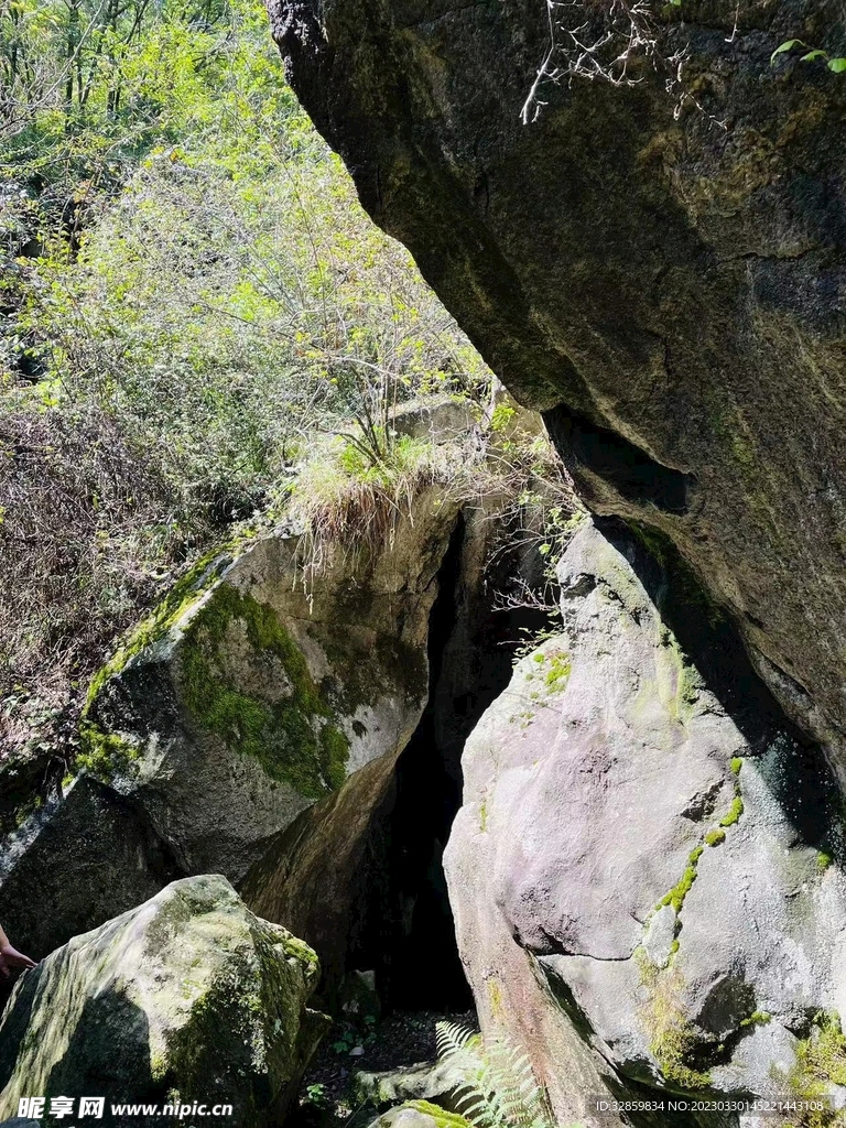 山脚
