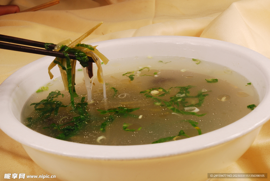酸菜粉丝汤