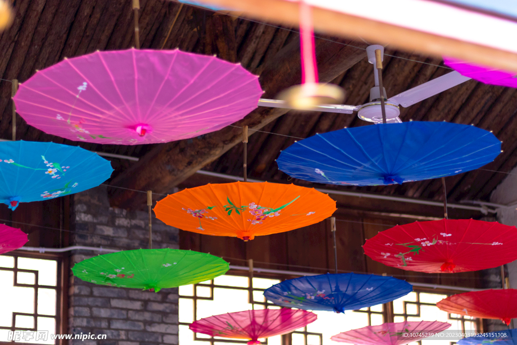 彩色伞具