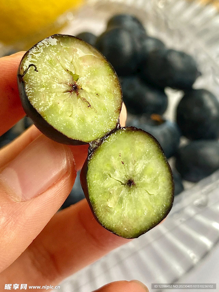 蓝莓果