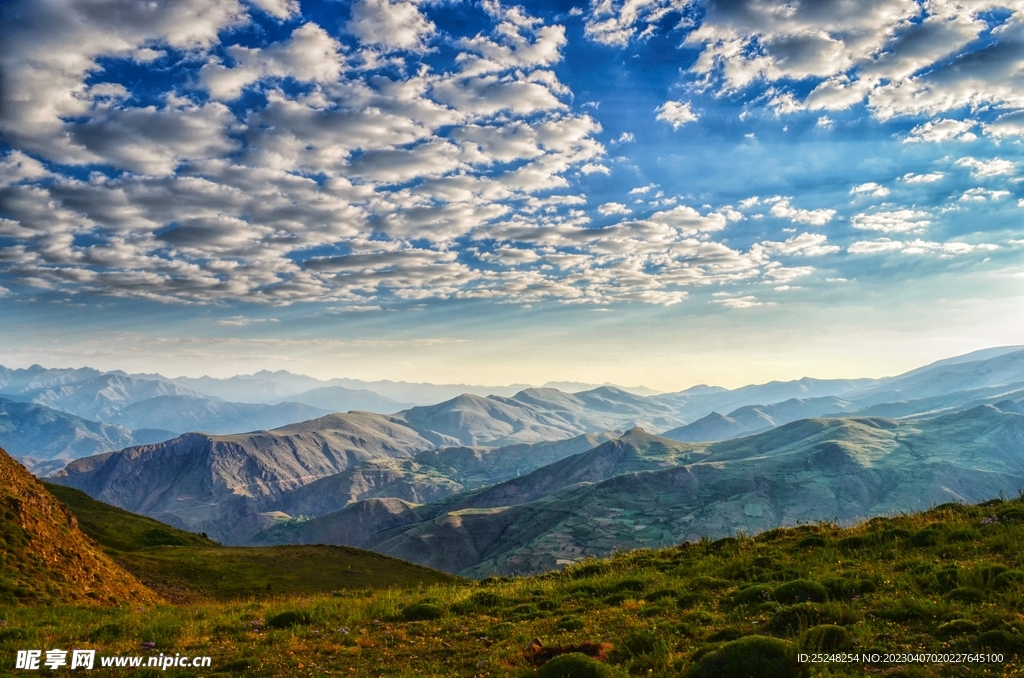 山顶一览众山