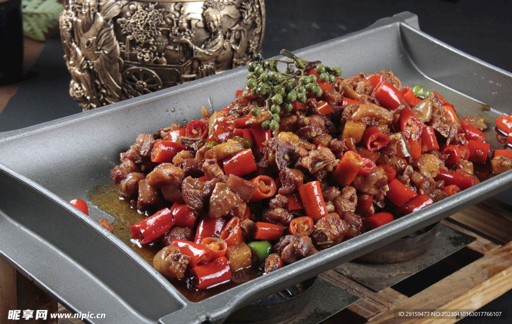 小米椒炒鸡块