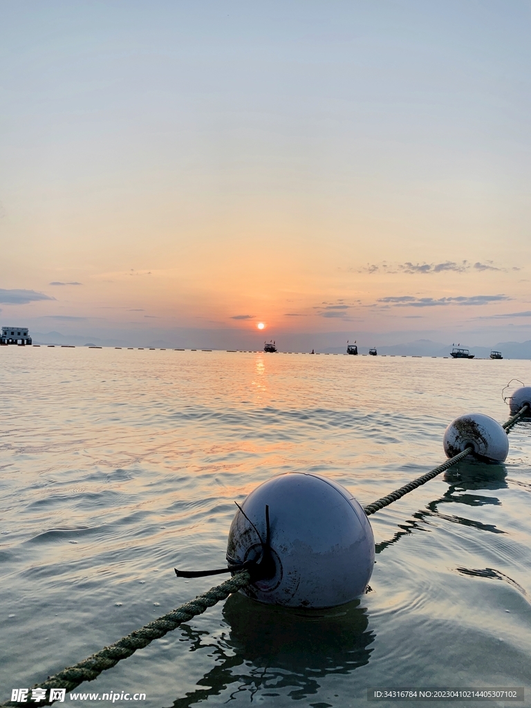 海边日落风光实拍大海