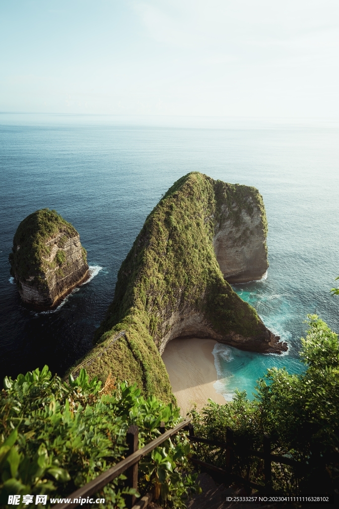 海角海岸线山崖唯美风景