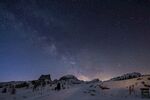 宇宙山峰星空山峦高山高清图片