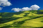 远山天空背景