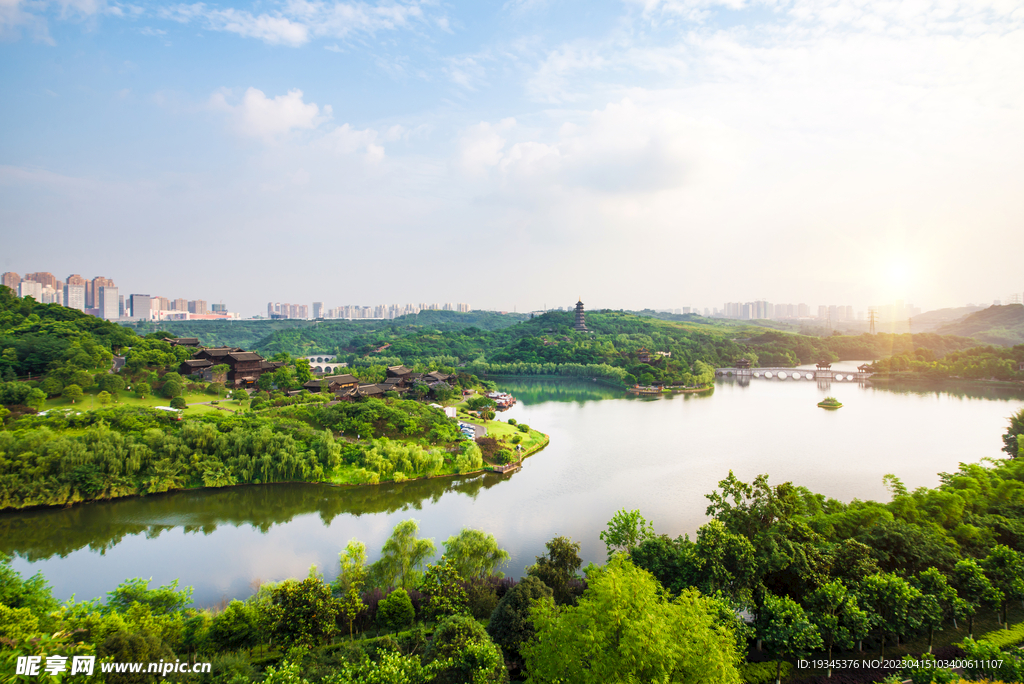 远景天空湖泊