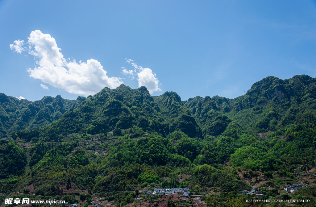 笔架山