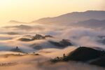 山脉云雾图
