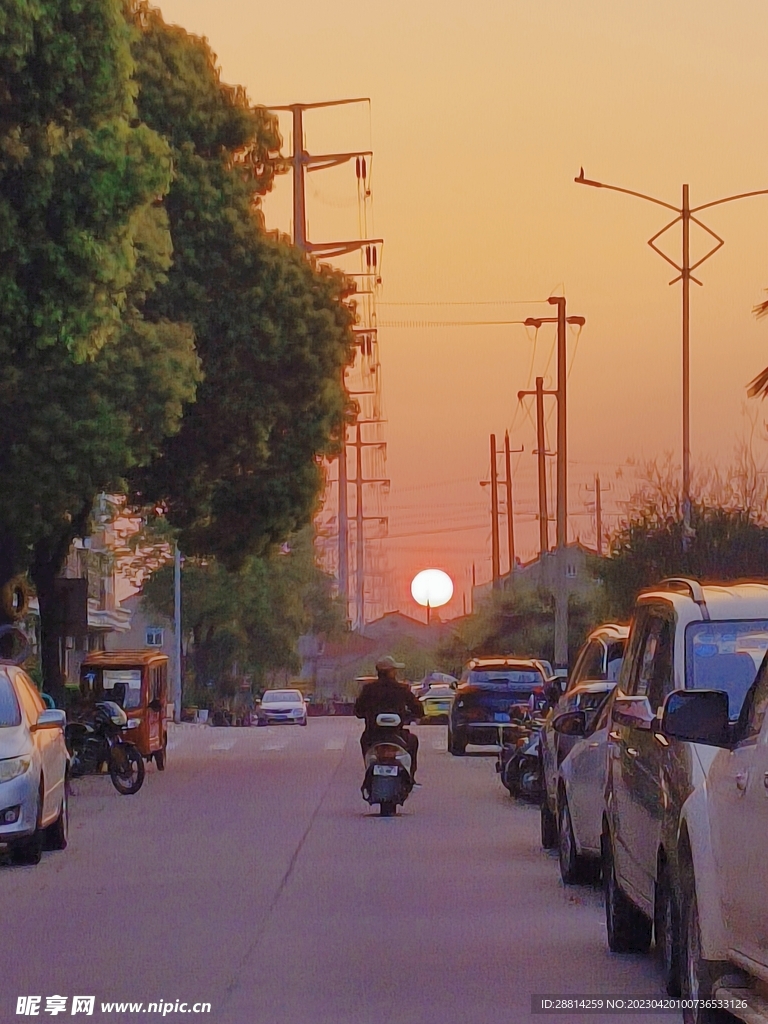 竖向夕阳