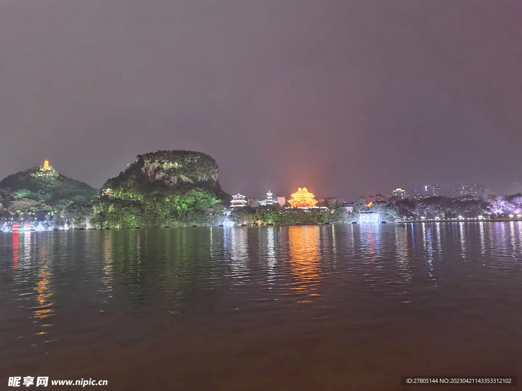 江边夜景