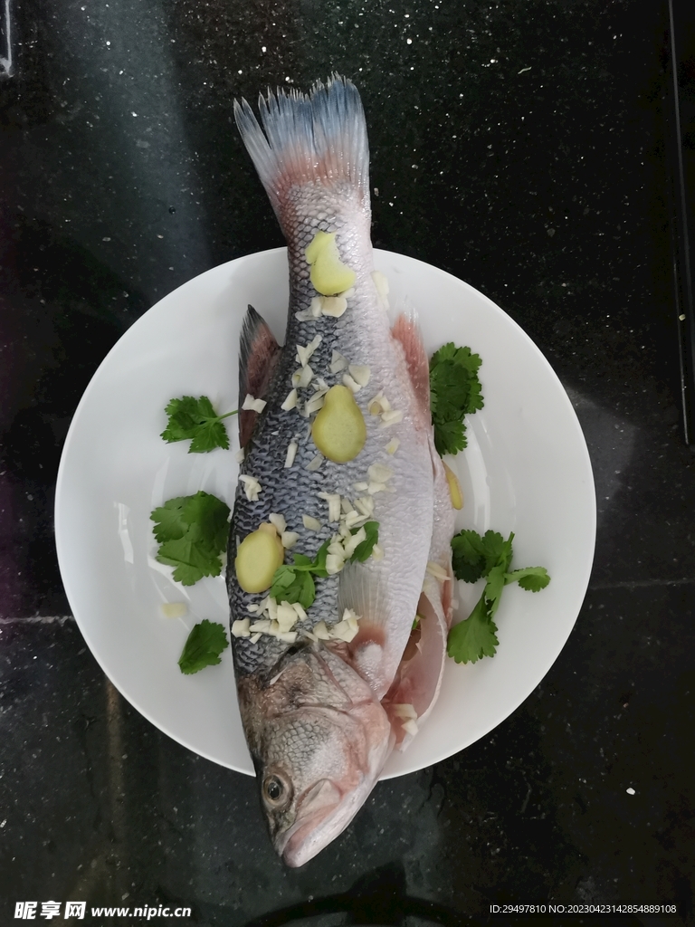 清蒸鲈鱼