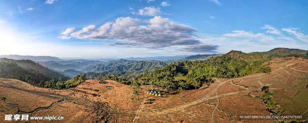 山脊露营