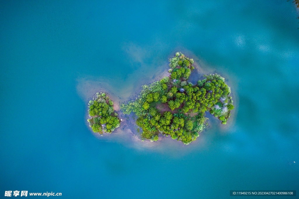 海上岛屿风景 