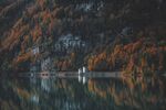 湖边小屋风景