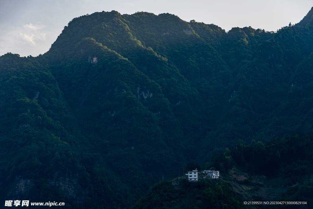 山间人家