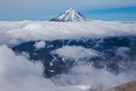 雪山云雾图