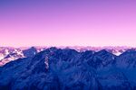 晚霞雪山美景
