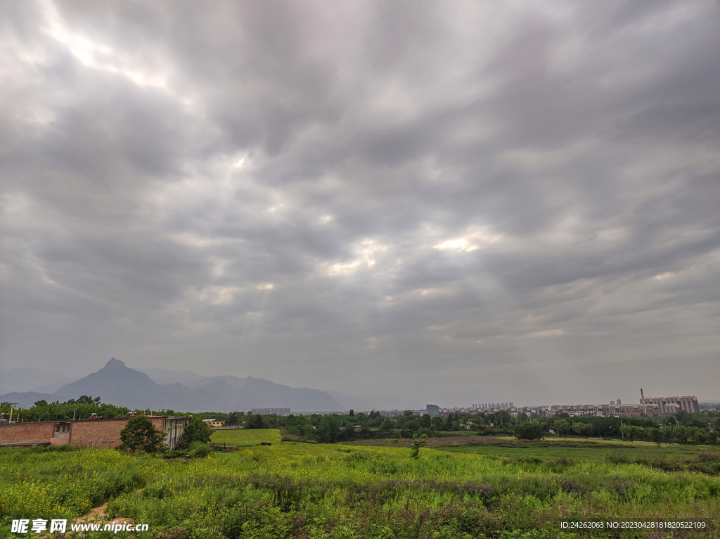 秦岭山