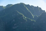 一座青山